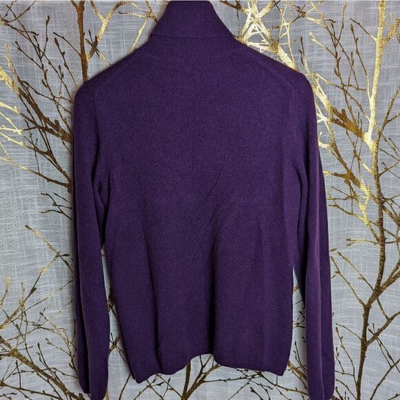 100% cashmere turtle neck  - Picture 2 of 3
